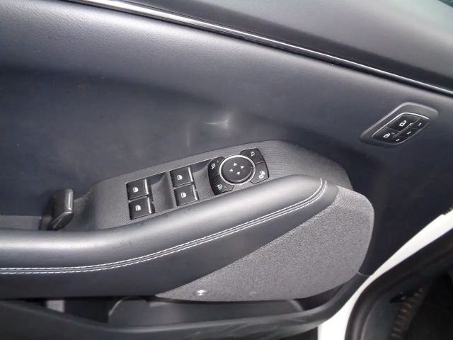 Ford Mustang Mach-E Basis