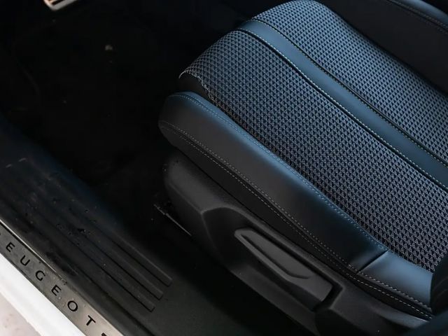 Peugeot E-2008 GT-Line