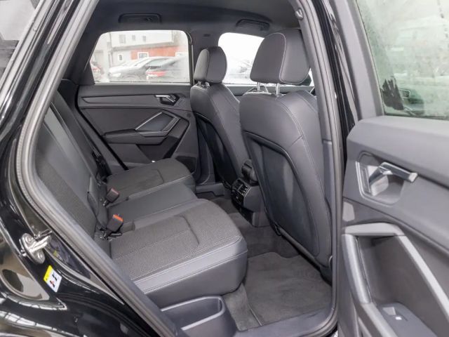 Audi Q3 35 TFSI S-Line