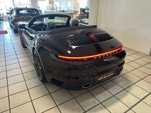 Porsche 992 Cabrio Carrera