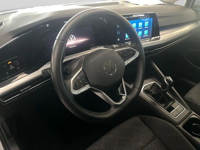 Volkswagen Golf 1.0 TSI Life Variant