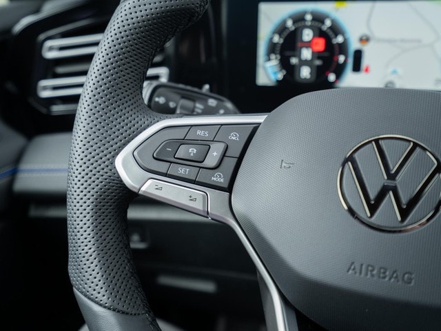 Volkswagen Tiguan Tiguan R-Line eTSI DSG Black-Style AHK