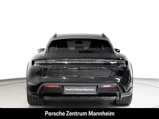 Porsche Taycan 4S Cross Turismo