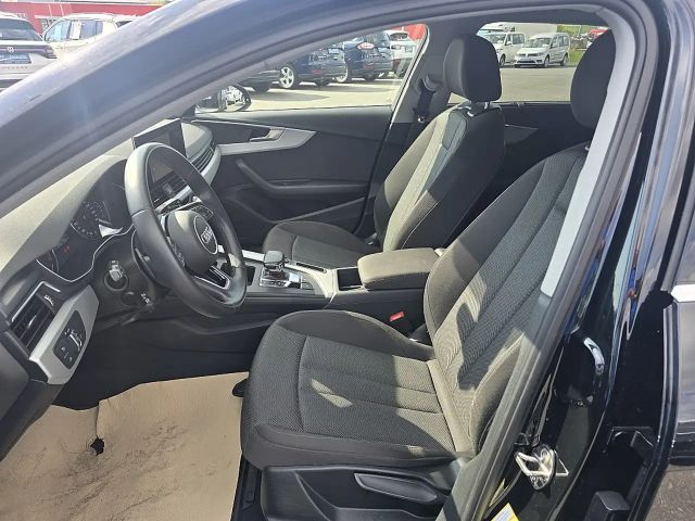 Audi A4 35 TDI Avant S-Line S-Tronic