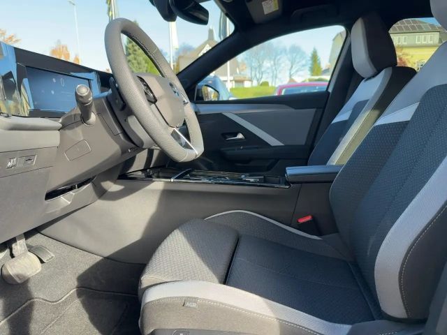 Opel Astra 1.2 Turbo Edition Sports Tourer