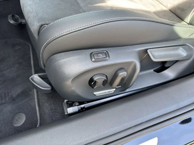 Volkswagen Passat 2.0 TDI Elegance Elegance