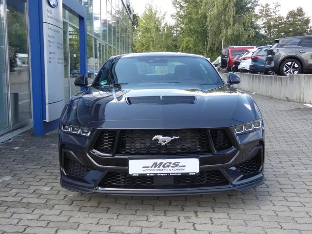 Ford Mustang Fastback GT 5.0 V8