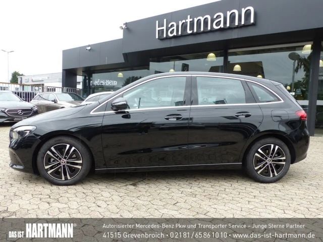 Mercedes-Benz B 200 Progressive Sedan