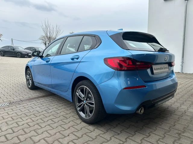 BMW 116 116i Sedan Sport Line