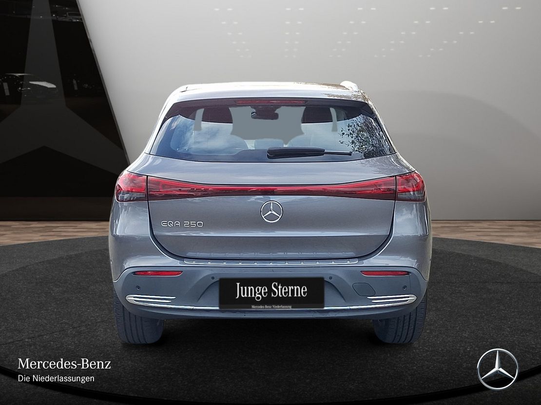 Mercedes-Benz EQA 250