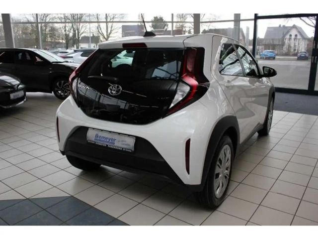 Toyota Aygo X Business Hatchback