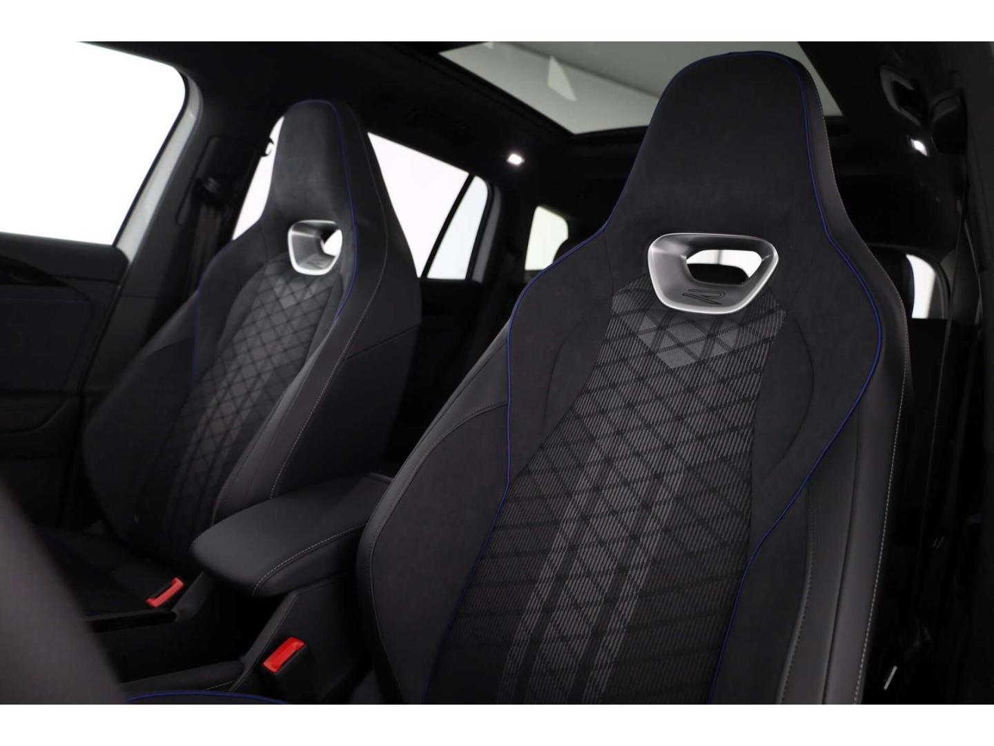 Volkswagen Tayron 2.0 TDI 4Motion R-Line