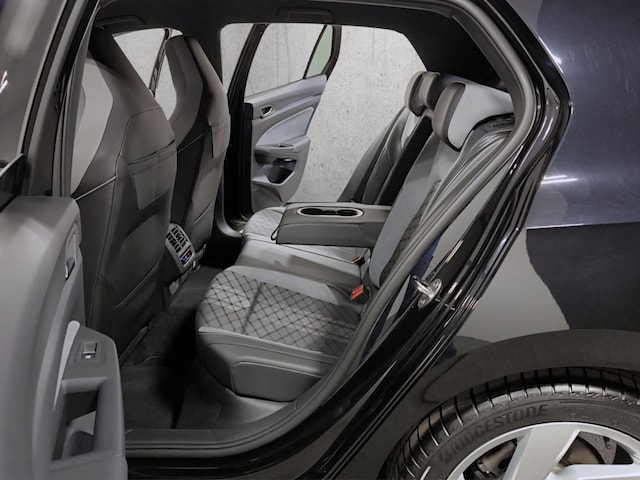 Volkswagen Golf 1.5 TSI DSG R-Line