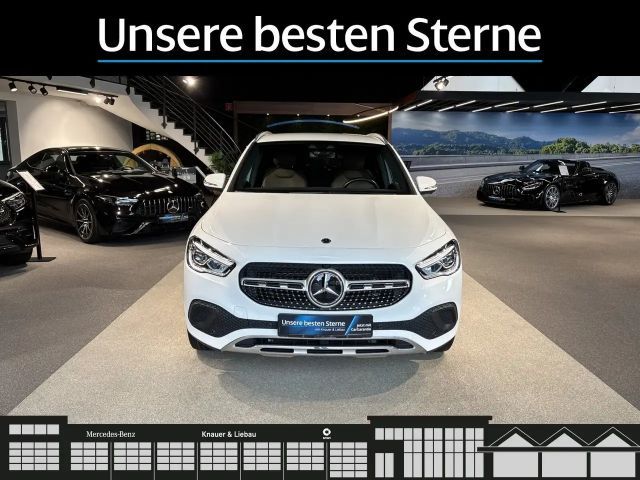 Mercedes-Benz GLA 200 Progressive