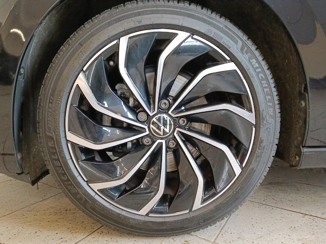 Volkswagen Golf 2.0 TDI DSG Golf VIII