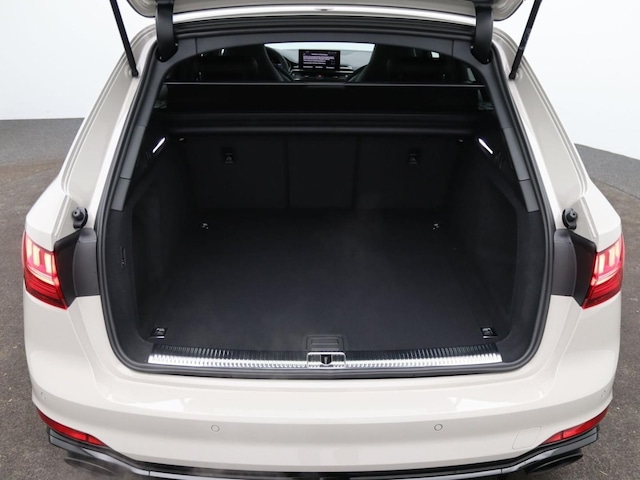 Audi RS4 Avant Quattro