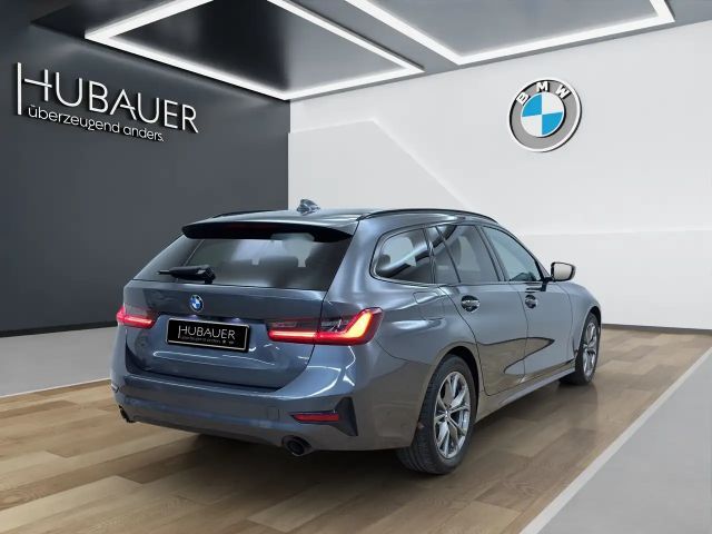 BMW 320 320d Touring xDrive