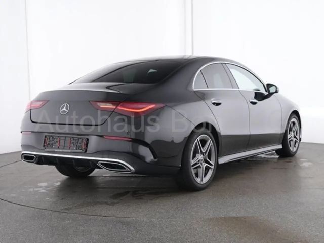 Mercedes-Benz CLA 200 AMG Line Coupé