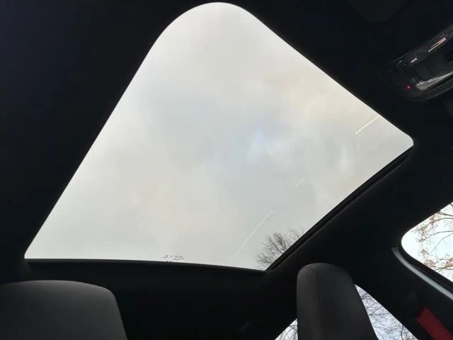 Mercedes-Benz A 35 AMG 4MATIC AMG Line