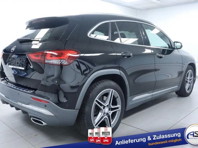 Mercedes-Benz GLA 250 4MATIC AMG Line