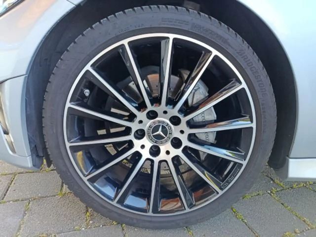 Mercedes-Benz C 180 AMG Line Cabriolet