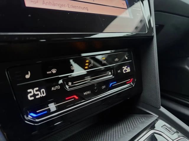 Volkswagen Passat 4Motion Business DSG Variant