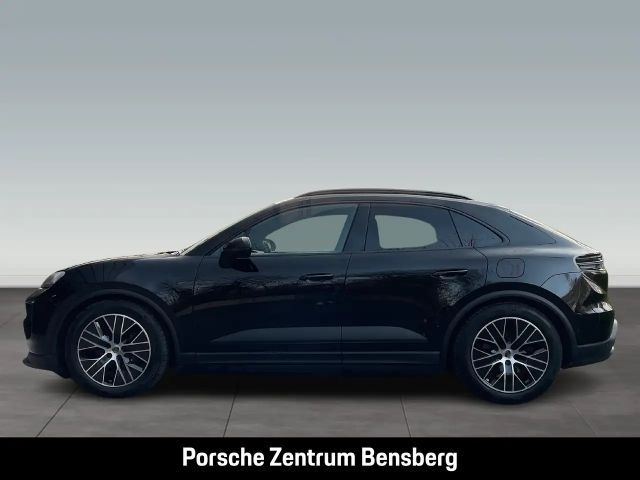 Porsche Macan 4