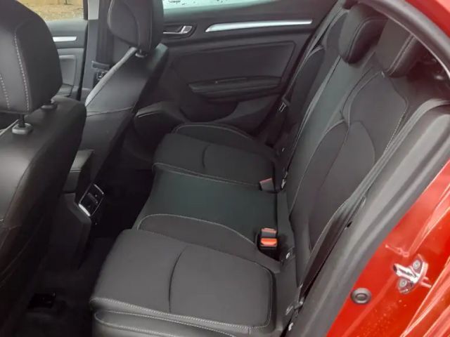 Renault Megane TCe 140 Techno