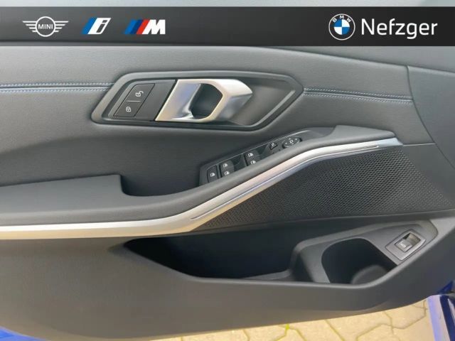 BMW 330 330d M-Sport Touring xDrive