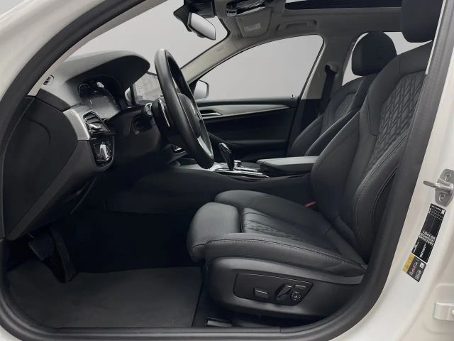 BMW 530 530e Touring