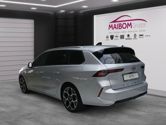 Opel Astra Sports Tourer Ultimate