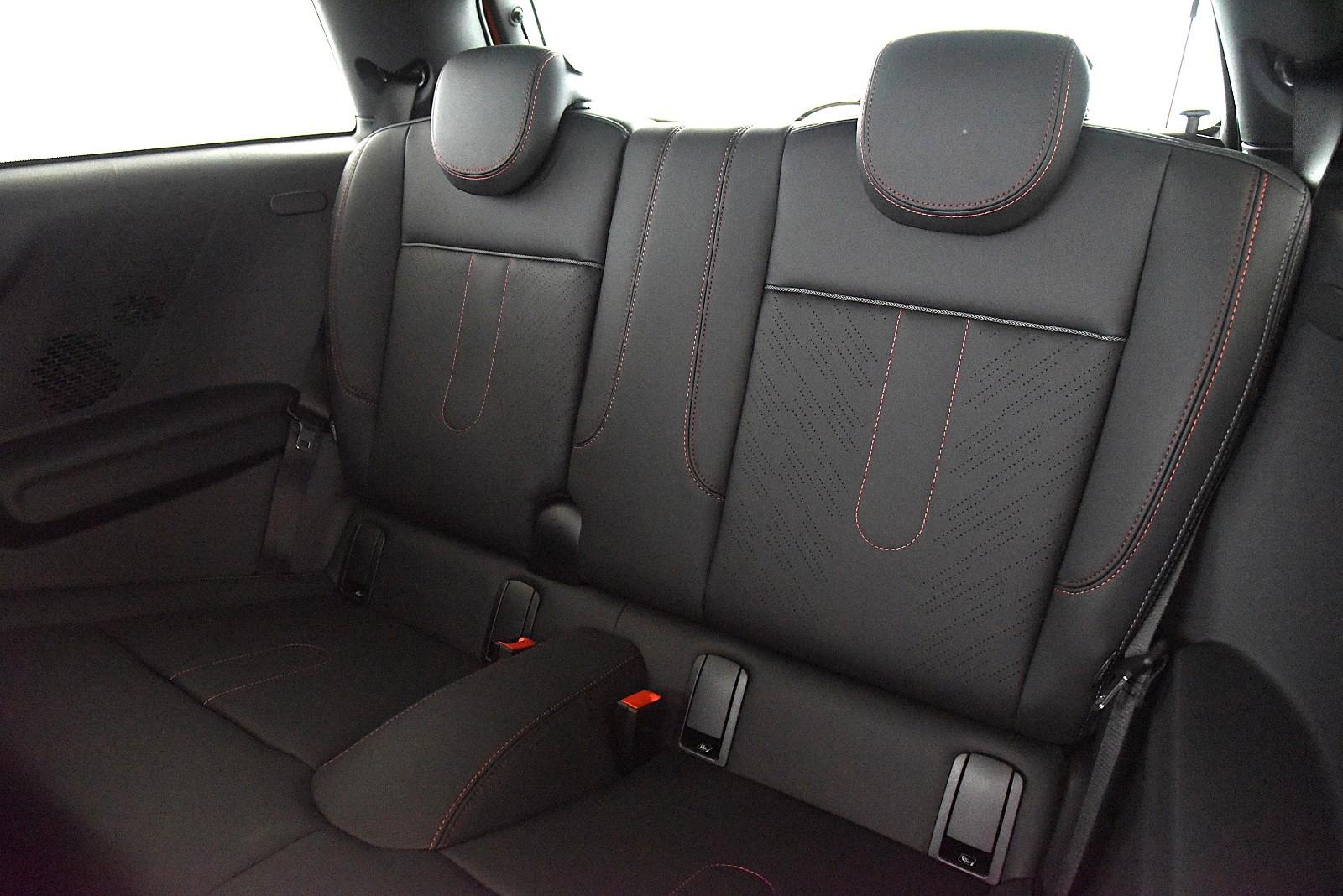 MINI Cooper John Cooper Works