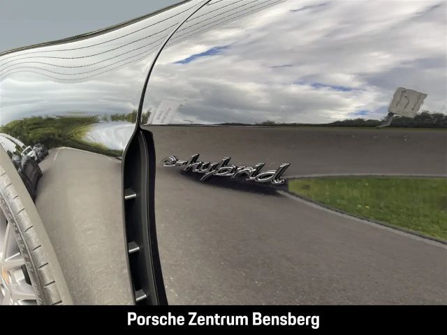 Porsche Panamera 4 E-Hybrid