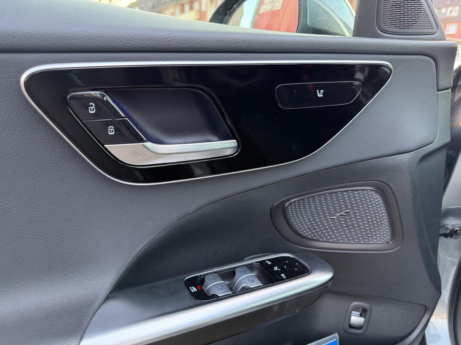 Mercedes-Benz C 220 AVANTGARDE C 220 d Sedan