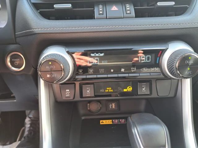 Toyota RAV4 4x2 Hybride Team D