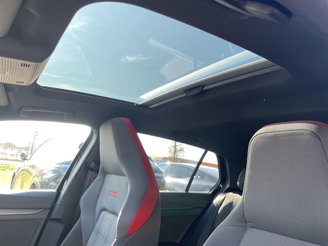 Volkswagen Golf 2.0 TSI DSG GTI Style