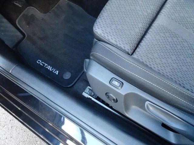 Skoda Octavia 1.0 TSI Clever Combi