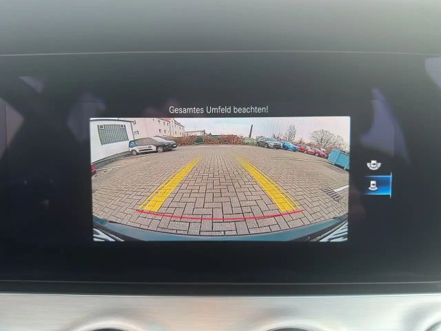 Mercedes-Benz E 220 AVANTGARDE E 220 d Estate