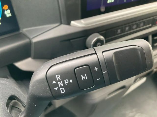 Volkswagen Transporter 2.0 TDI DSG Lang T7