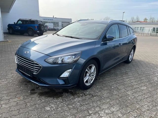 Ford Focus Cool & Connect Wagon