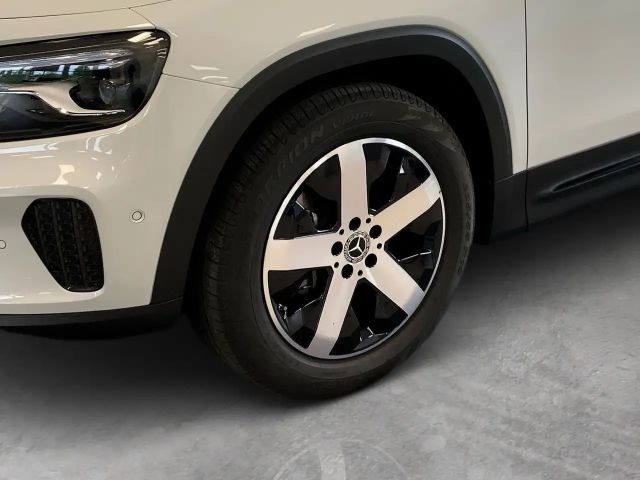 Mercedes-Benz GLB 250 4M*7-Sitz*AHK*Distr*Totwi*360*Mbeam*Memo