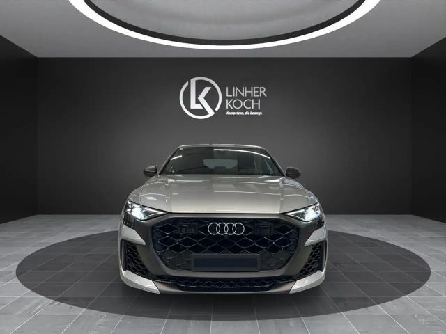 Audi RS Q8 Performance Quattro