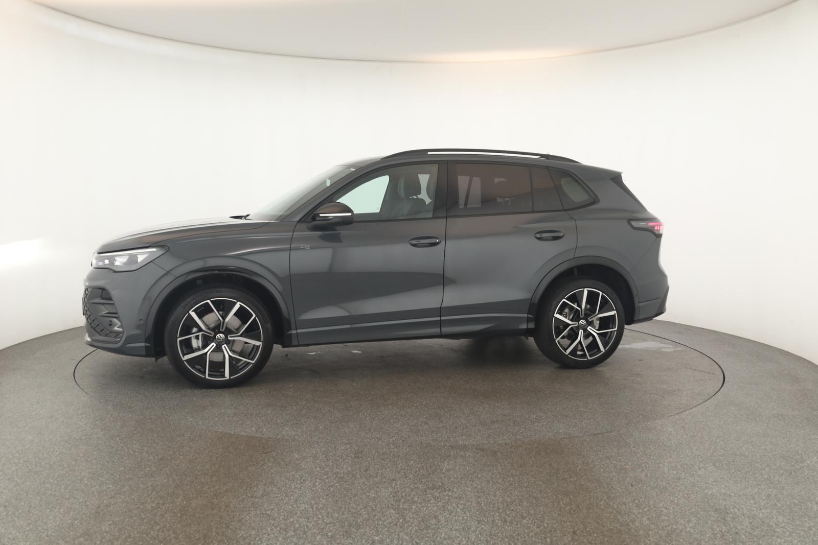 Volkswagen Tiguan 2.0 TSI DSG IQ.Drive R-Line