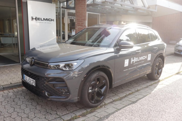 Volkswagen Tiguan Tiguan 2.0 TDI R-Line Pano AHK Harman Kardon IQ