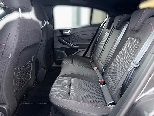 Ford Focus EcoBoost ST Line