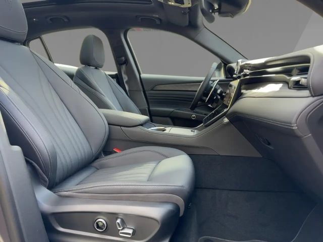 Maserati Grecale MY25 - 300PS - AWD - PANO - LED