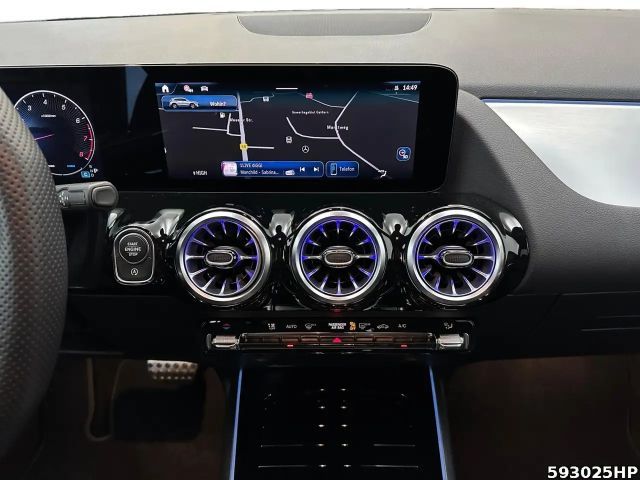 Mercedes-Benz GLA 200 AMG Line