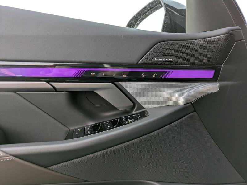 BMW 520 520d M-Sport Sedan