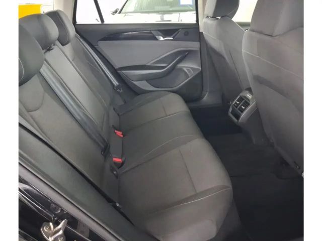 Volkswagen Passat 1.5 eTSI DSG Variant