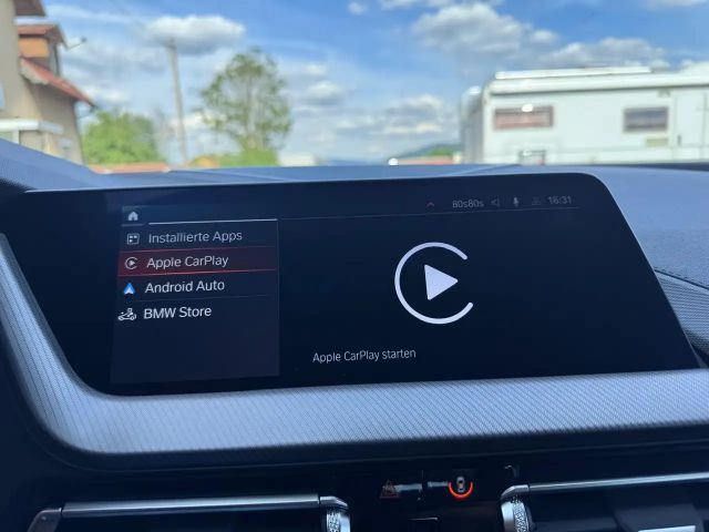 BMW 118 118d M-Sport Sedan